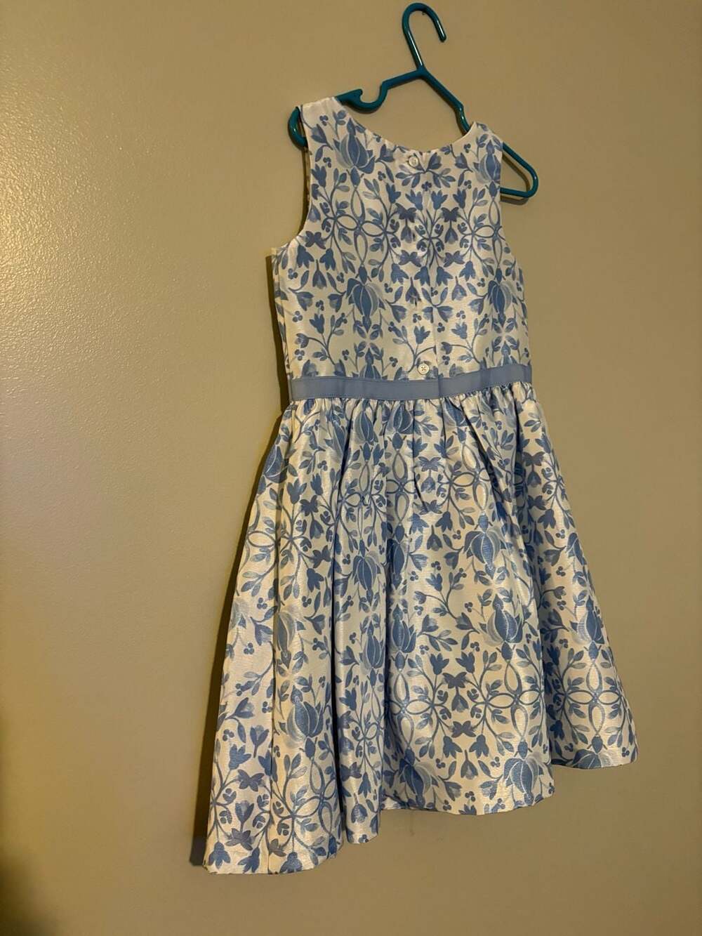 Gymboree Girls Size 5 Blue and White Floral Brocade Party Dress with Bow - Picture 4 of 4
